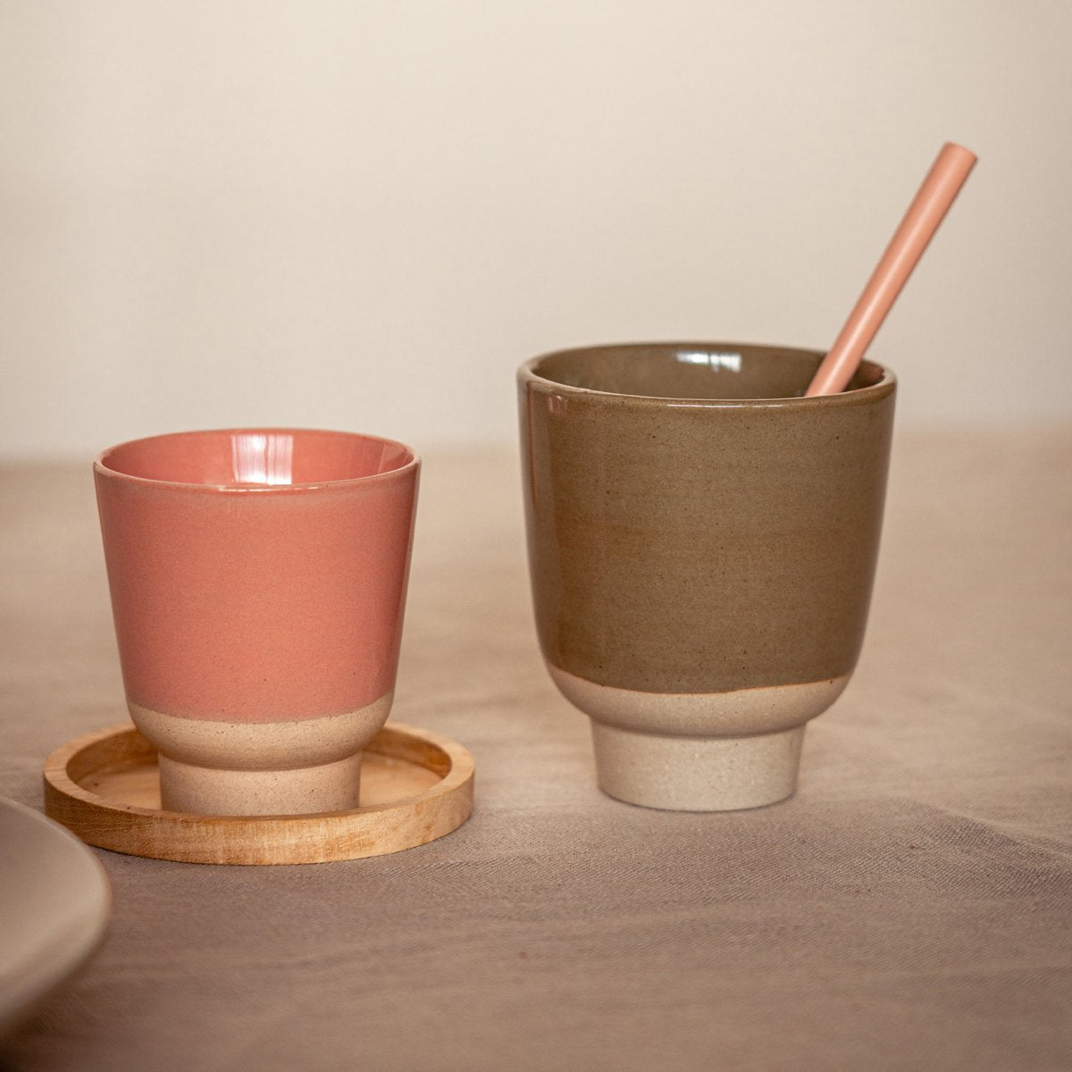 Cup Rutunda M Cer sand/ khaki - Kinta
