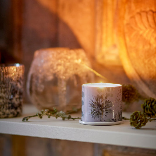 Winter White Demi Vanity Tin Kerze - Bloomingville