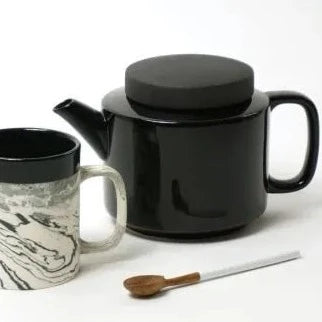 Teekanne L 950 ml glänzend mit mattem schwarzen Deckel - Kinta