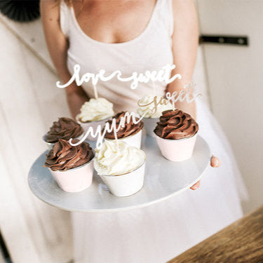 Cake Topper "Love, yum, sweet" silber