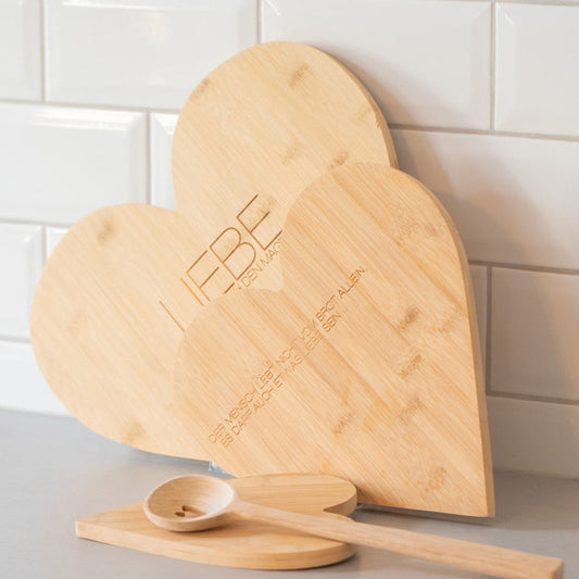 Schneidebrett "Liebe geht durch den Magen" - Räder