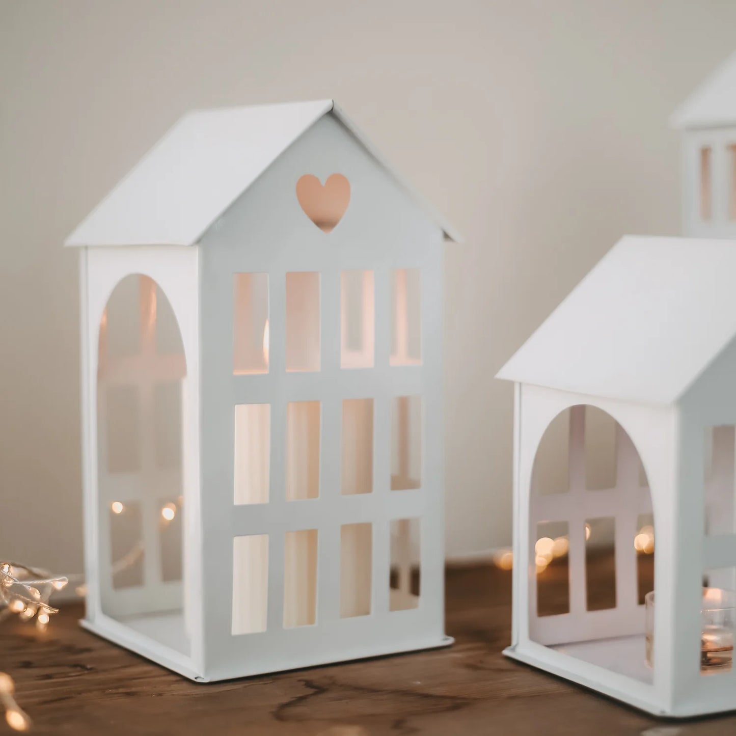 Metallhaus mittel weiß - Eulenschnitt