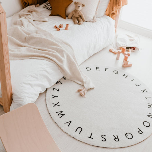 Waschbarer Kinderteppich "ABC" - Eulenschnitt