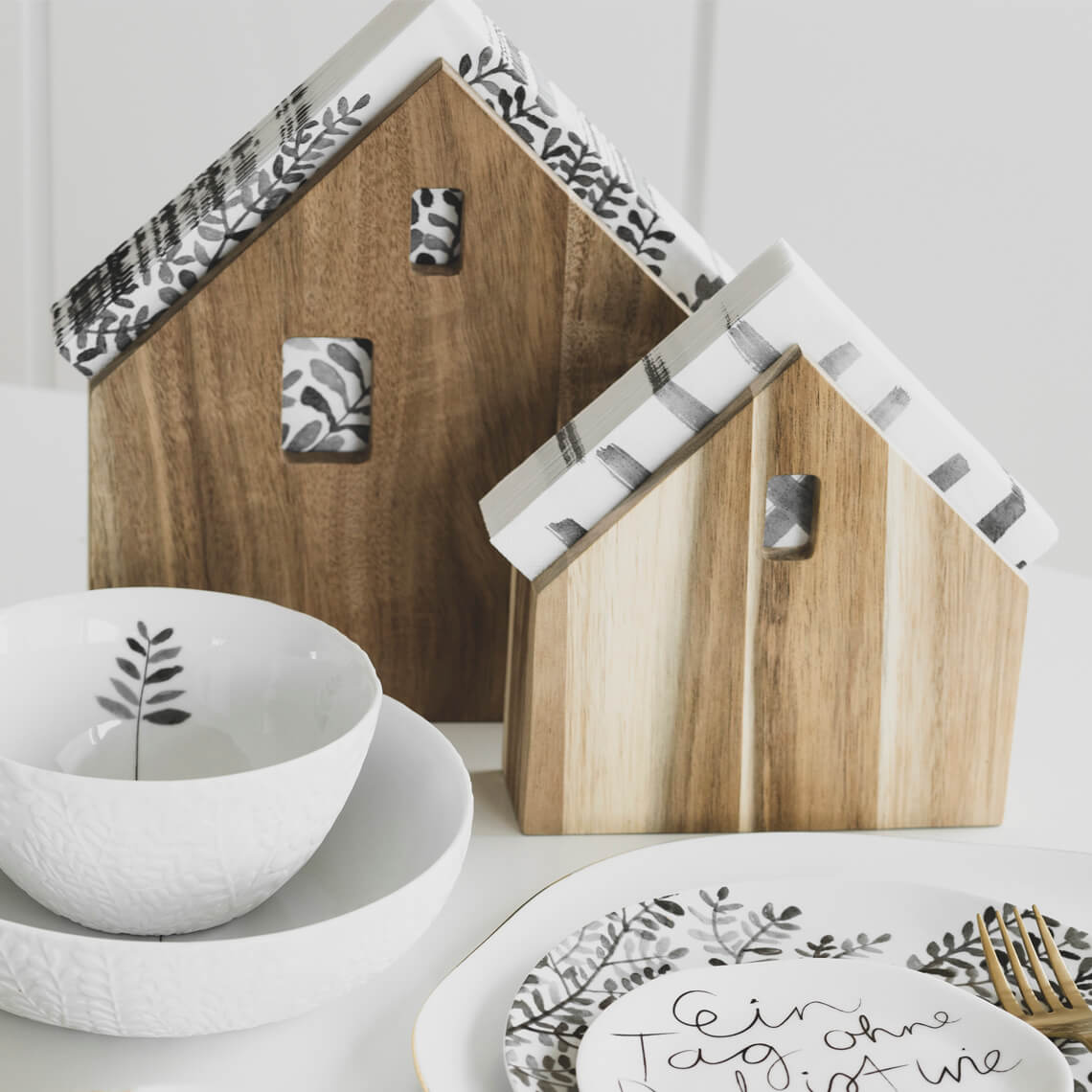 Serviettenhaus aus Holz "klein" - Räder