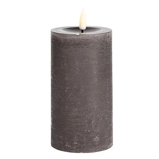 Kerze LED mokka (6,8x12,5x6,8cm) mit Timer durch Fernbedienung (exklusive)