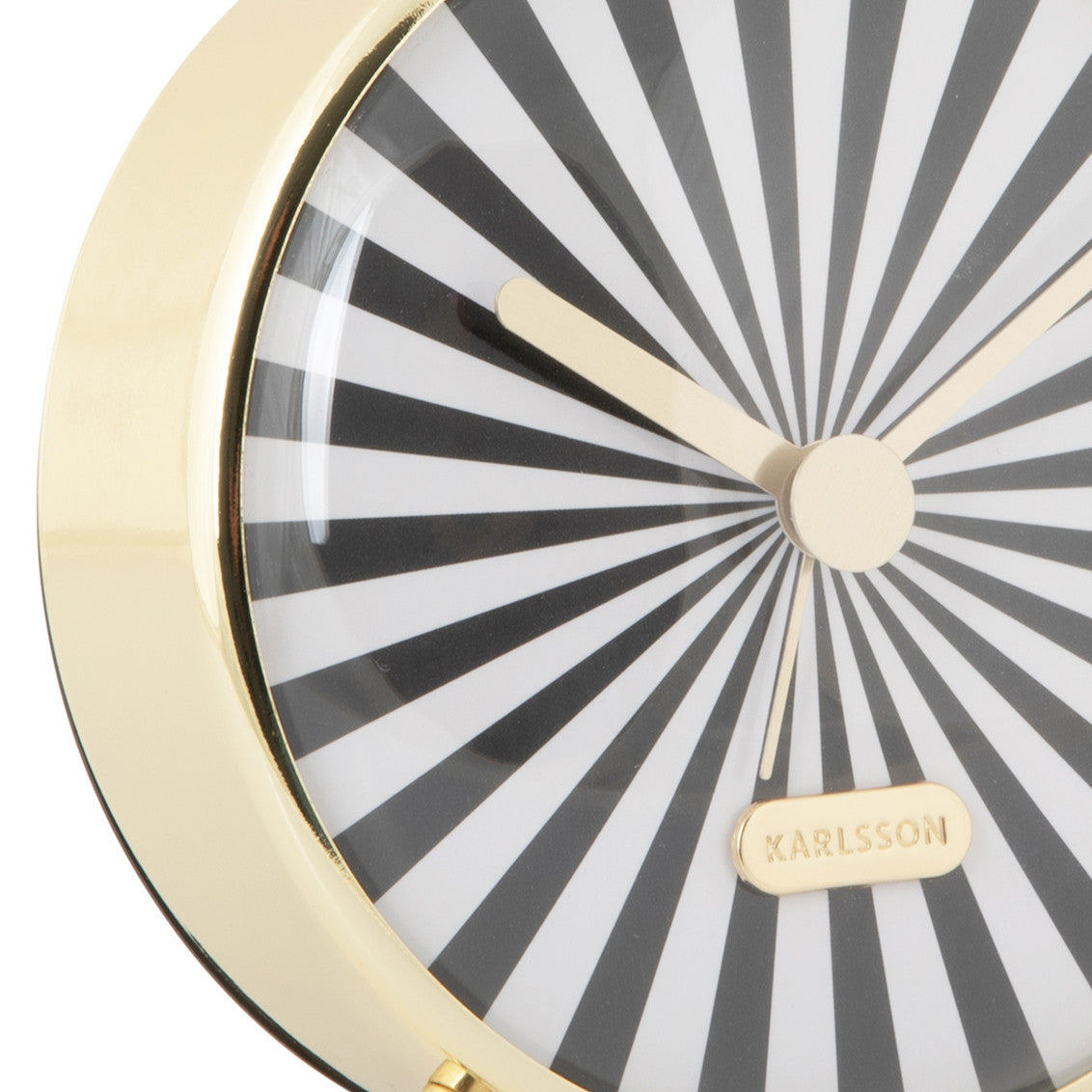 Wecker Candy Swirl schwarz/weiß - Karlsson