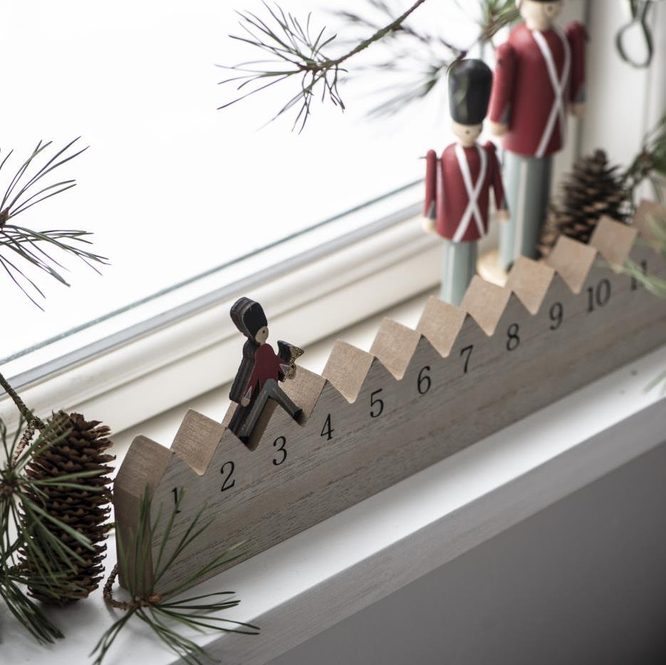 Weihnachtskalender 1-24 gehender Gardist - Ib Laursen