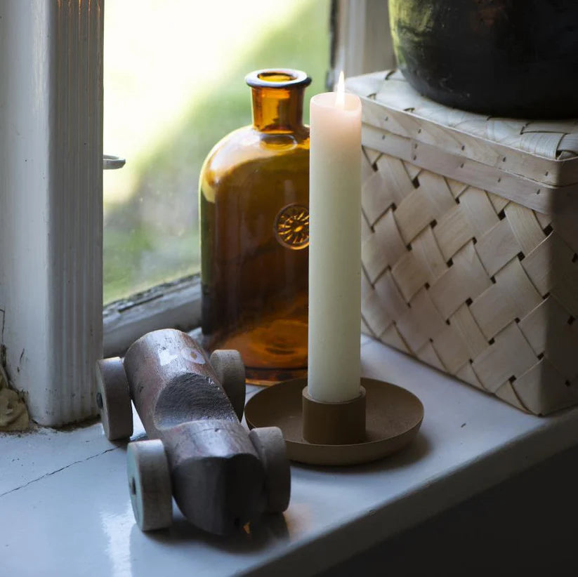 SET Rustikale Kerze XXL weiß und Kerzenhalter mustard - Ib Laursen