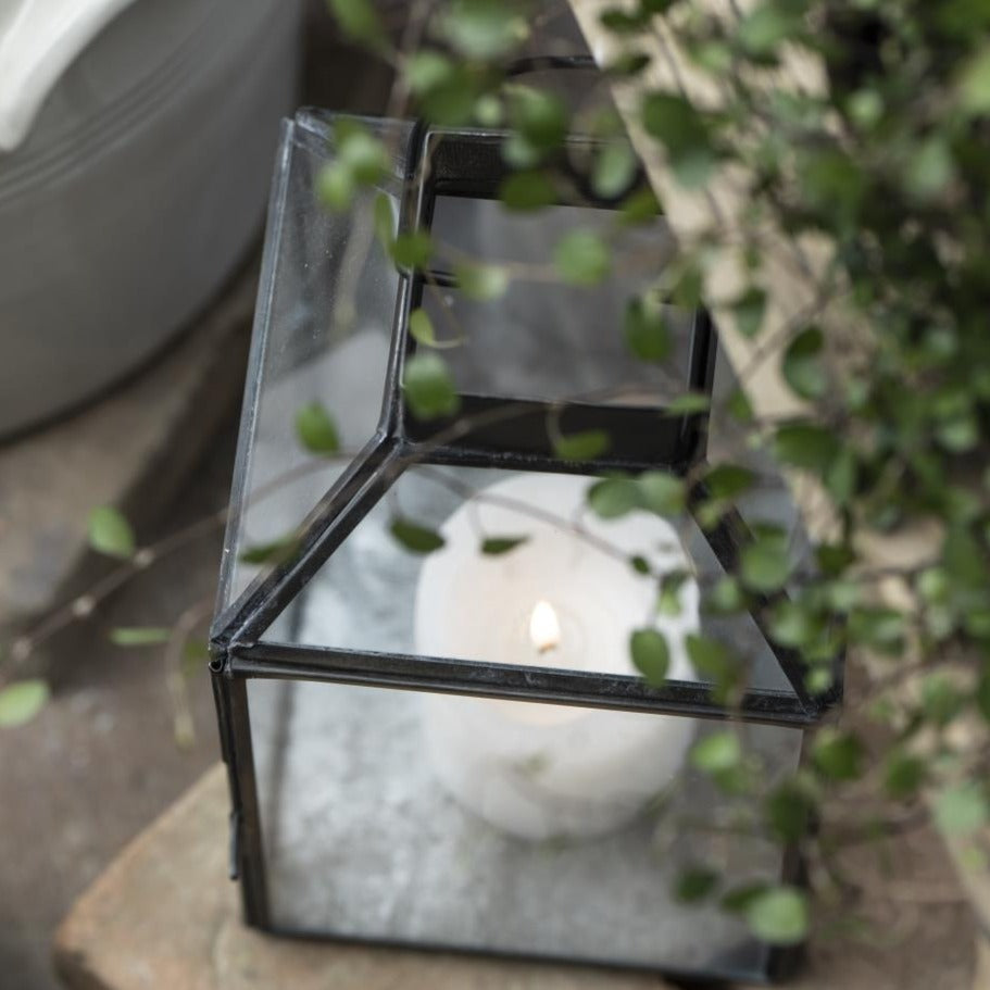 Laterne Norr klein schwarz mit schrägem Glastop - Ib Laursen