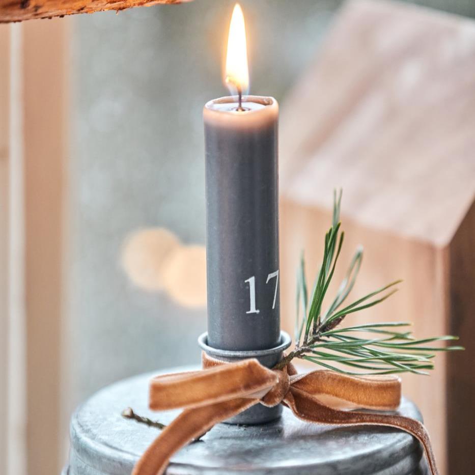 Stabkerzen 1-24 dunkelgrau mit weißen Zahlen - Ib Laursen