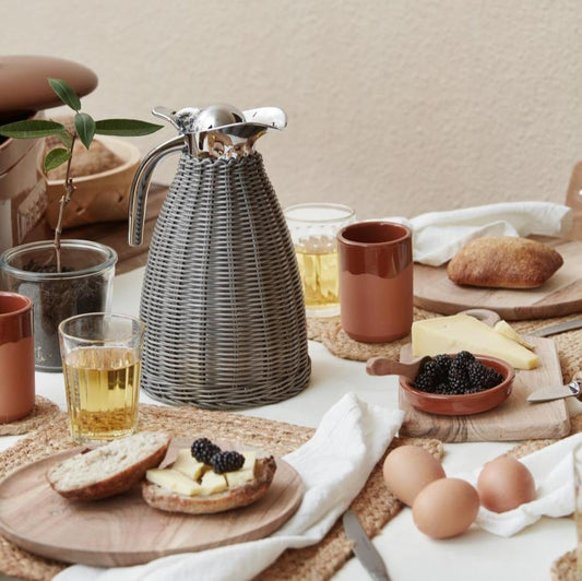 Thermoskanne grau Polyrattangeflecht - Ib Laursen