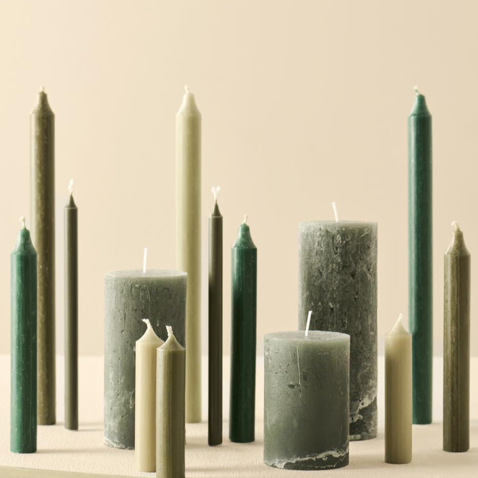 Stabkerze waldgrün rustikal Ø:2,2 - Ib Laursen