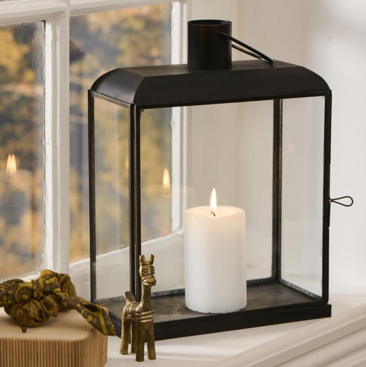 Laterne länglich abgerundetes Dach schwarz - Ib Laursen