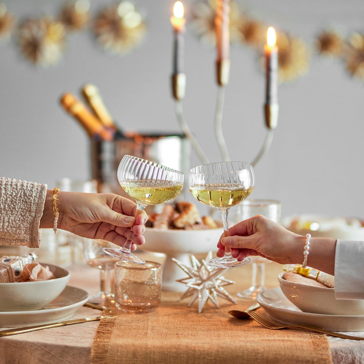 Astrid Champagnerglas weiß - Bloomingville