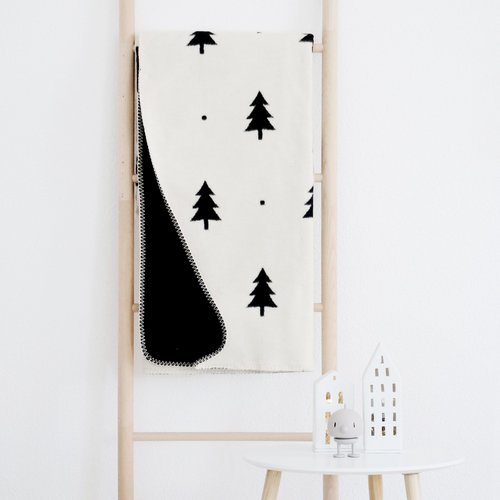 Kuscheldecke "Smilla" Tannenbäume - Riema