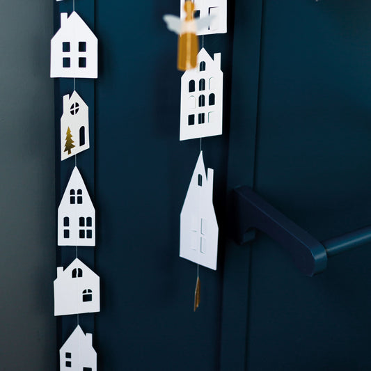 Häuschen Kette "Weihnachten" - Räder