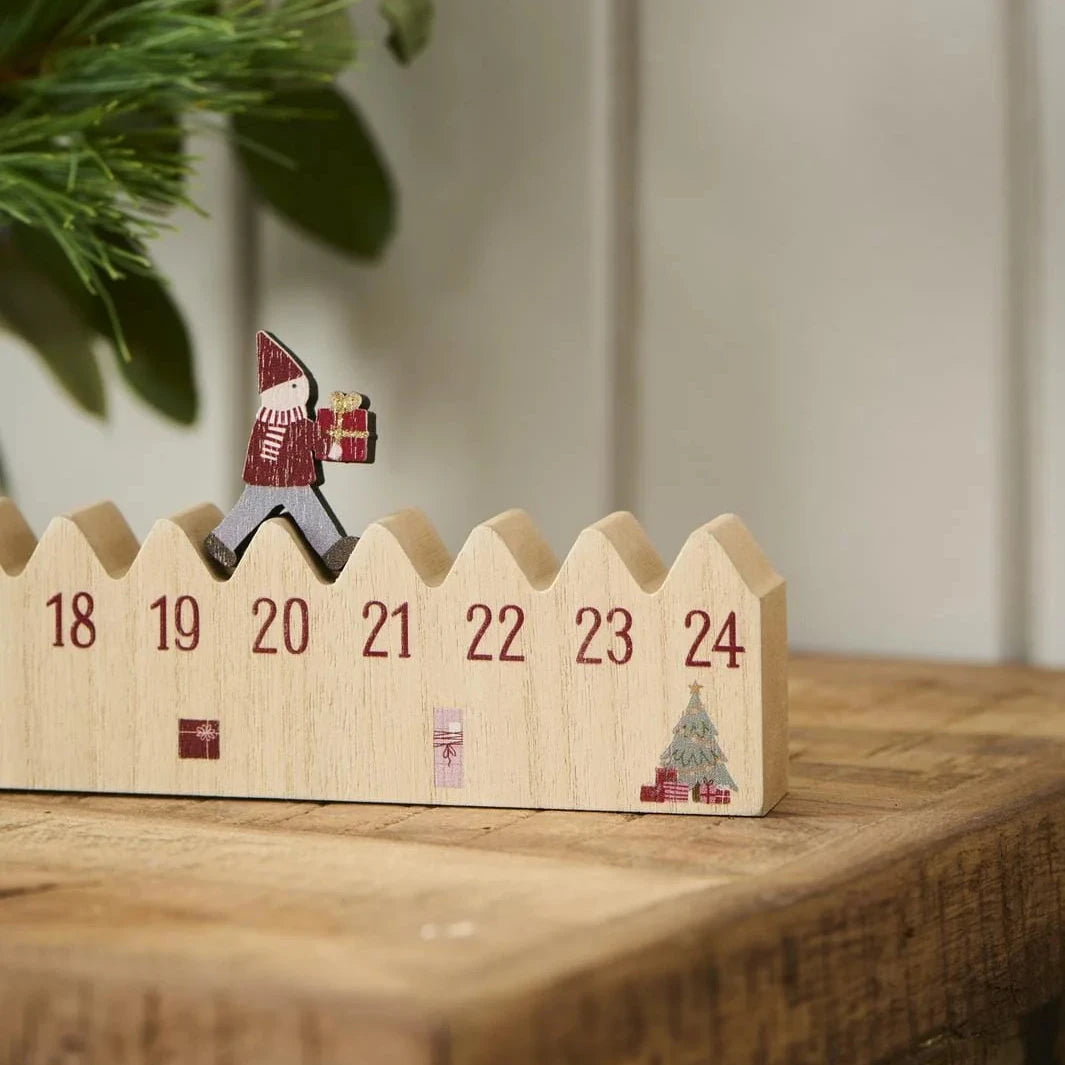 Weihnachtskalender 1-24 Wichtelmännchen mit Weihnachtsgeschenk - Ib Laursen
