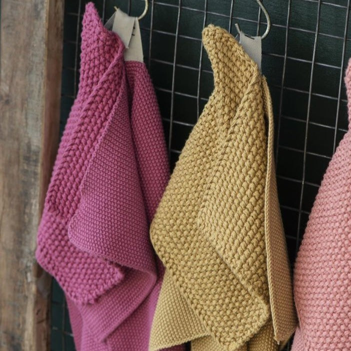 Handtuch Mynte blackberry parfait gestrickt - Ib Laursen