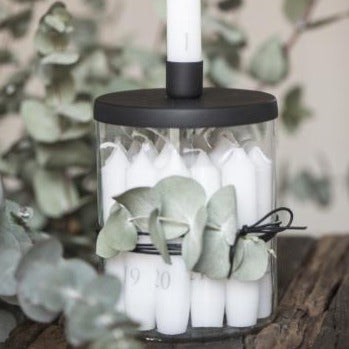 Kerzenhalter für Stabkerze mit Metalldeckel schwarz - Ib Laursen