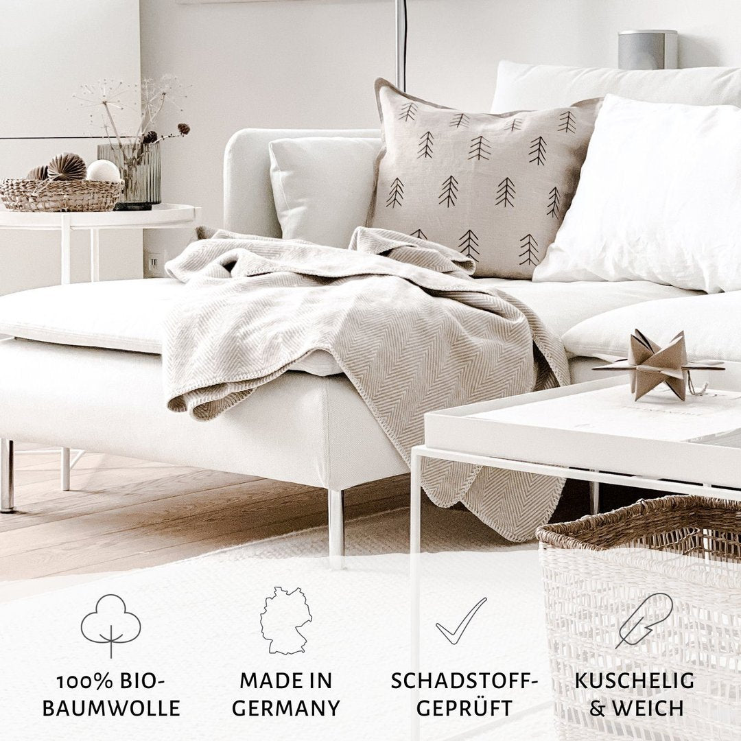 Kuscheldecke "Finn" mit Fischgrätmuster blau - Riema