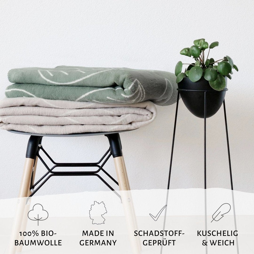 Kuscheldecke "Bente" salbei grün - Riema