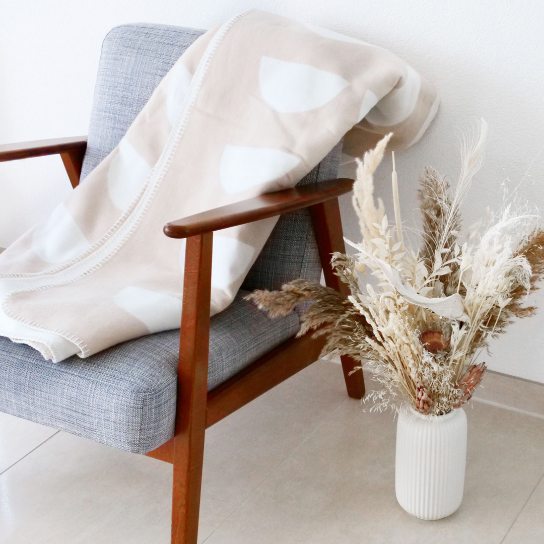 Kuscheldecke creme-weiß