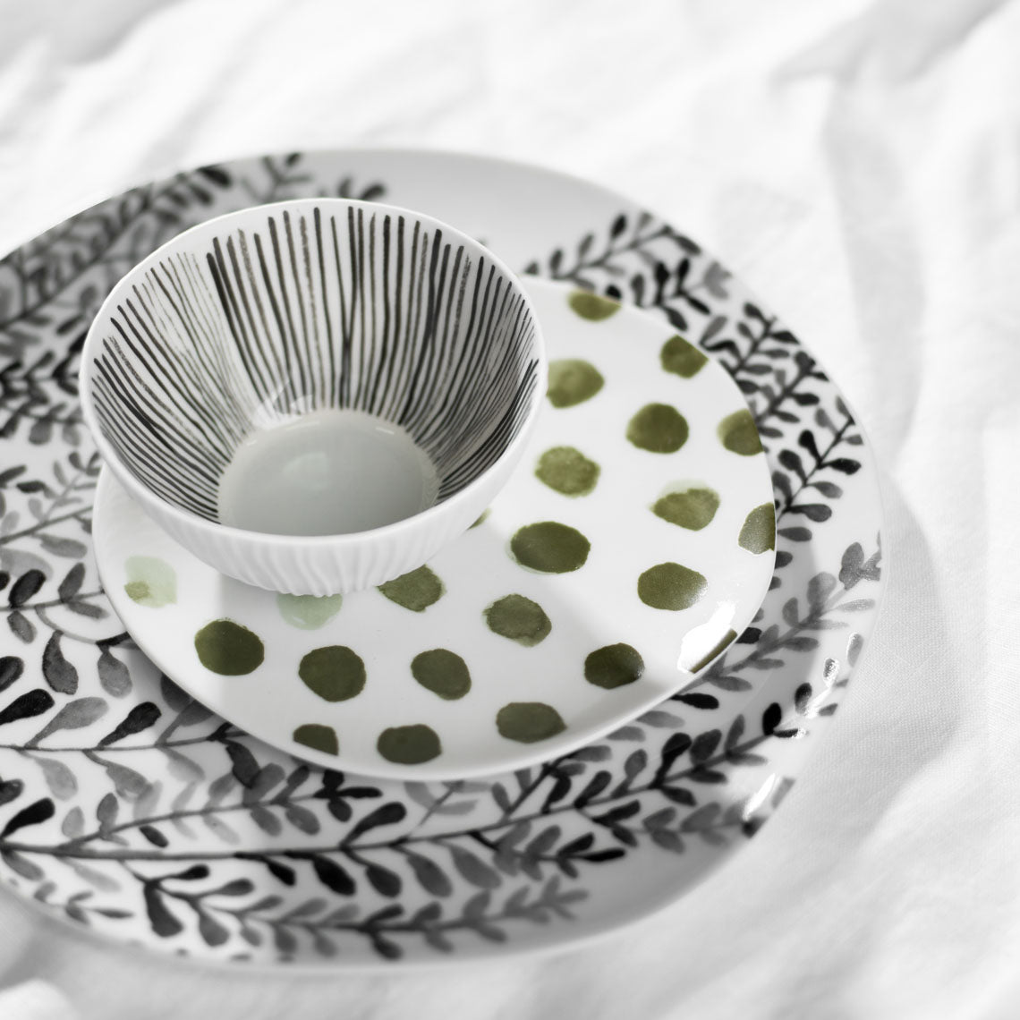 Mix & Match Teller "Ranken" Mittelgroß - Räder